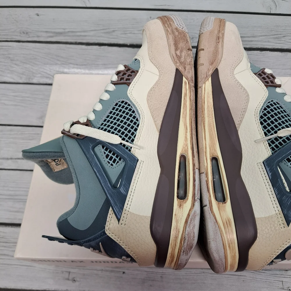 Jordan iconic retro